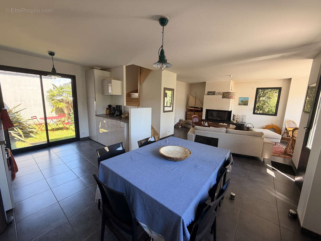 Maison à LOCMARIAQUER