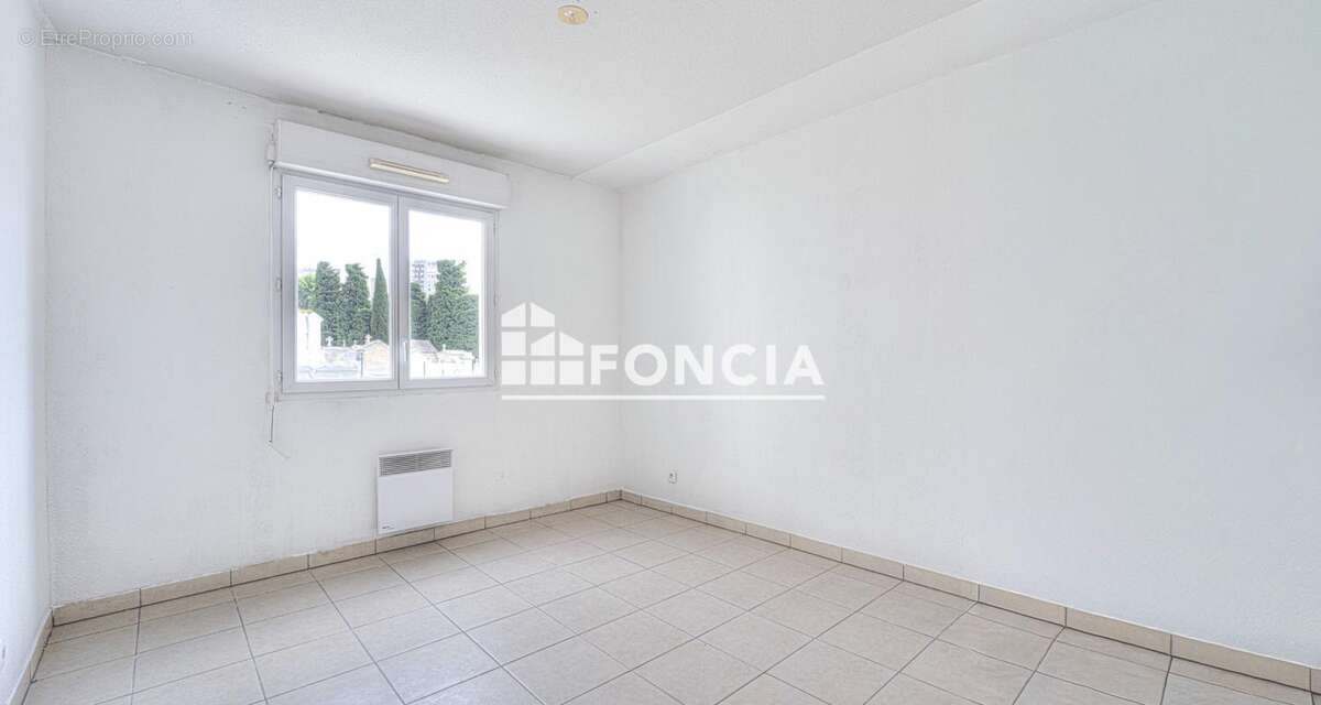 Appartement à VALLAURIS