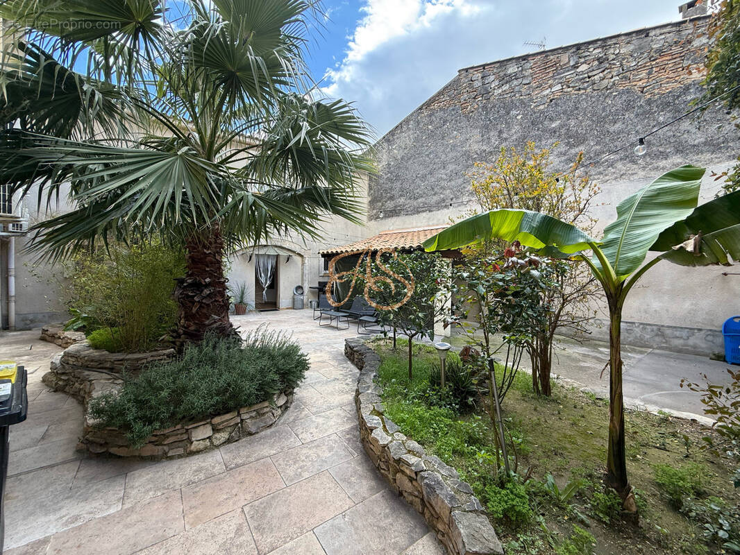 Maison à SAINT-GILLES
