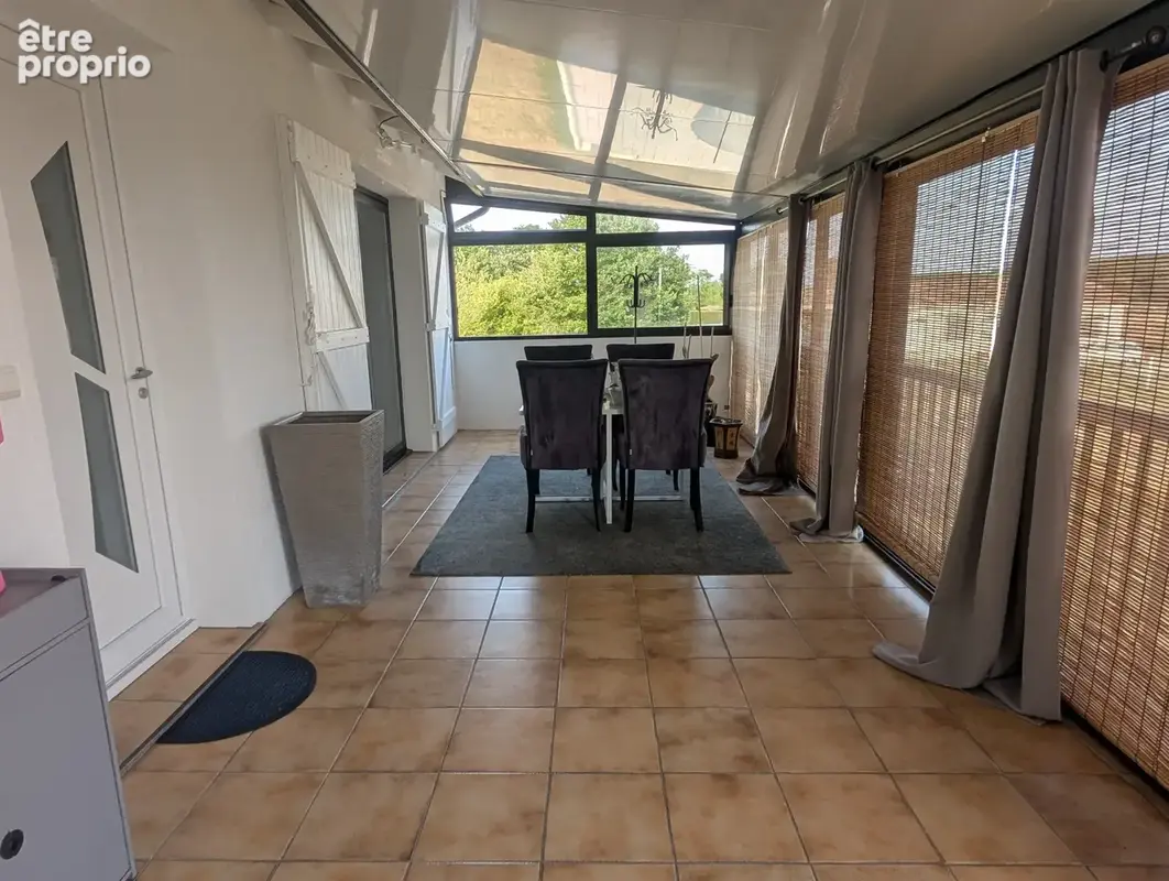 Belle maison avec sa piscine et son grand terrain - photo 2