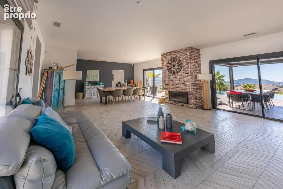 A vendre la cadiere d'azur 83740 luxueuse villa contemporaine avec vue mer - photo 10