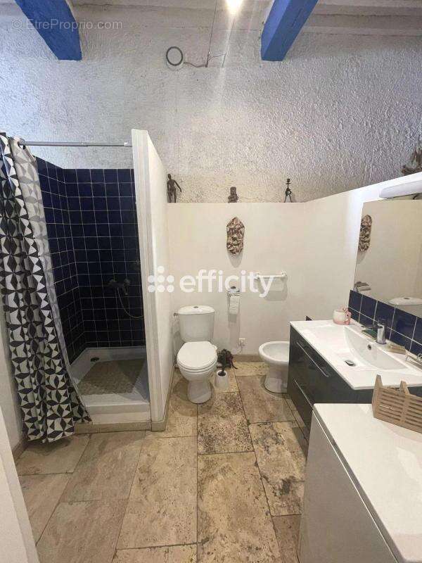 Appartement à ROGNES