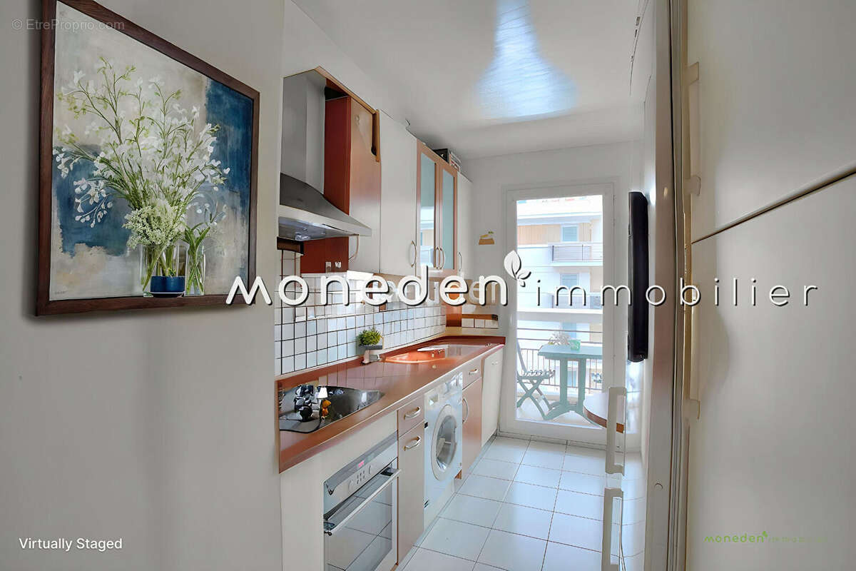 Appartement à COURBEVOIE