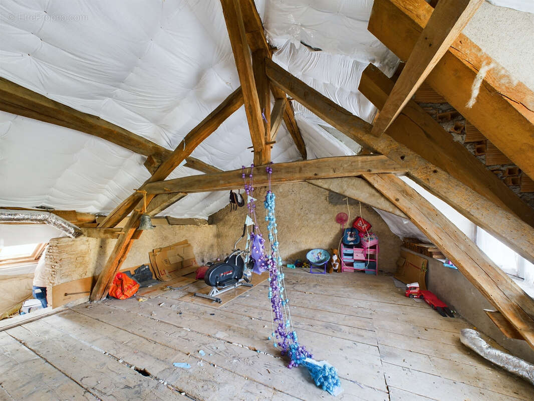 Maison à SAINT-SAULGE