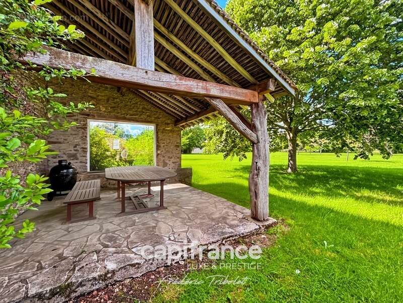 Ancien corps de ferme en pierre – 241 m² – grange – 13 205 m² de terrain (78) - photo 6