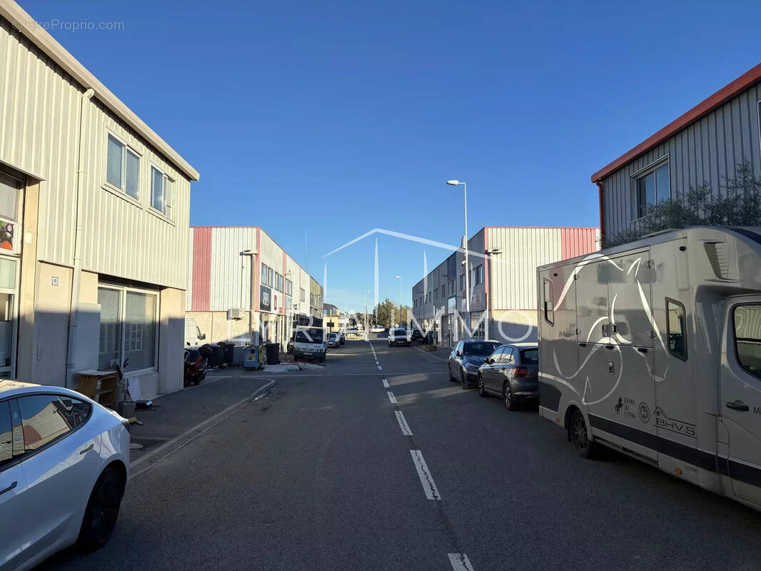Commerce à FREJUS