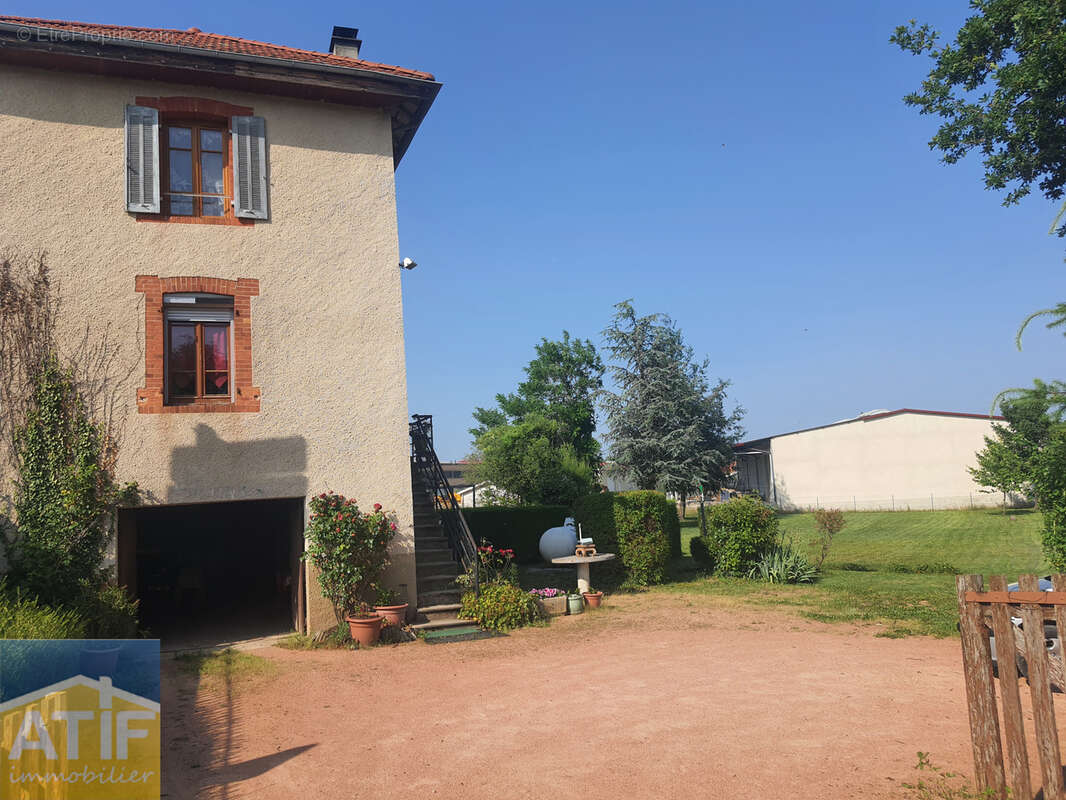 Maison à SAINT-GERMAIN-LAVAL