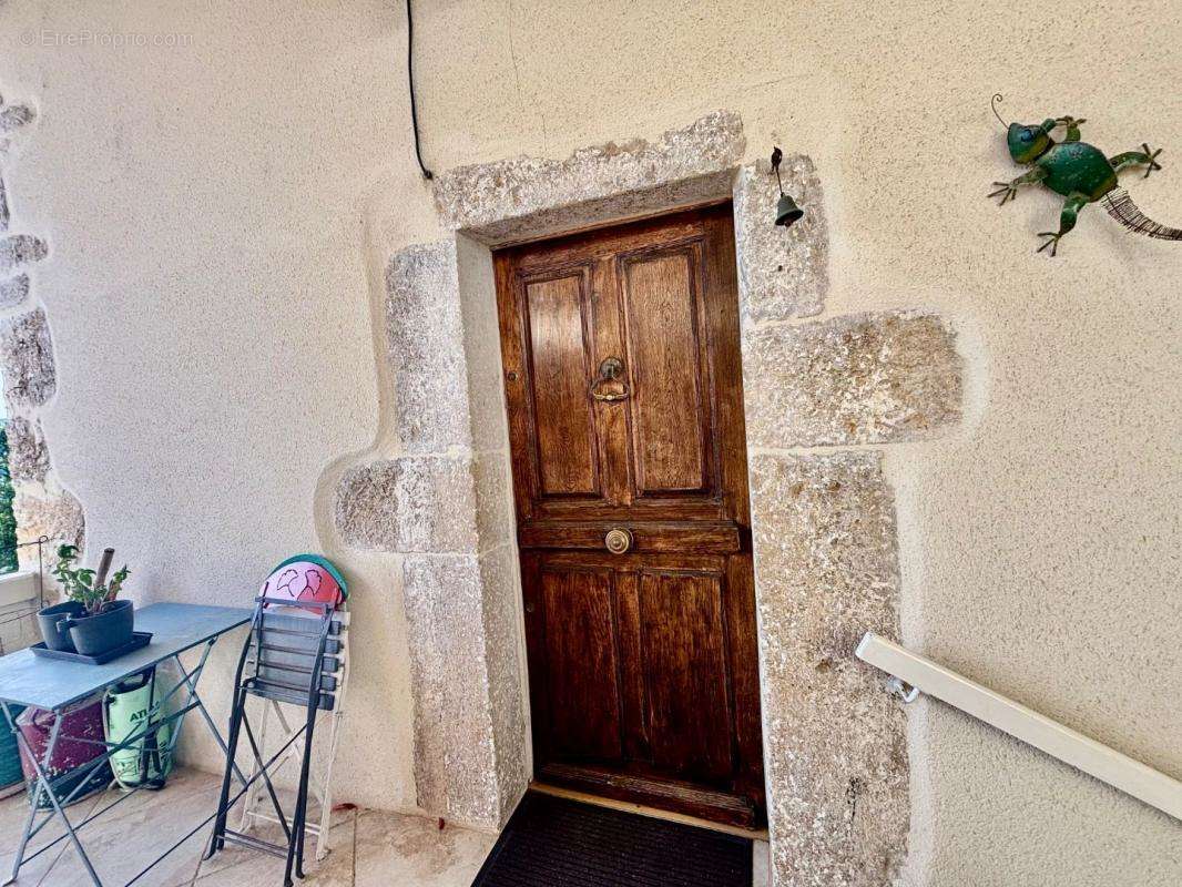 Maison à LAMAGDELAINE