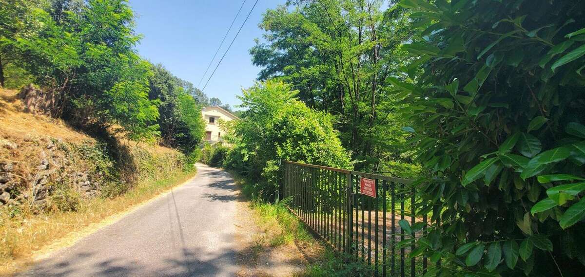 À vendre – ancien centre de vacances – écrin de verdure et calme absolu - photo 4