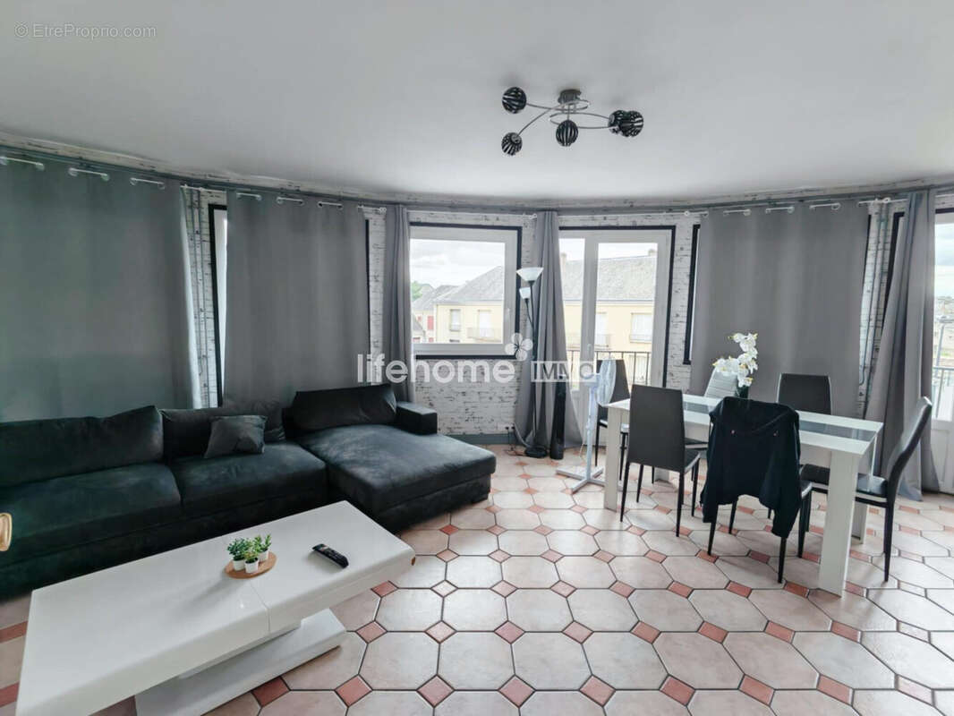 Appartement 97 m² à Chateauroux  - photo 2