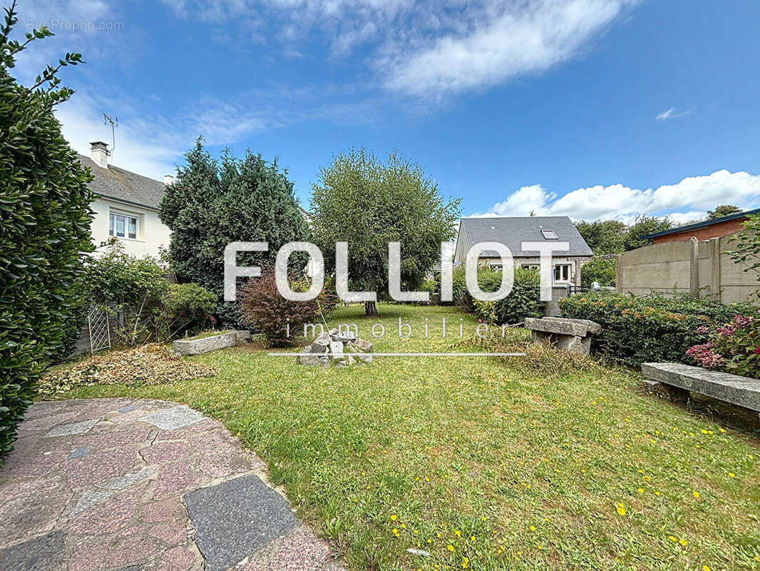 Maison à SAINT-PAIR-SUR-MER