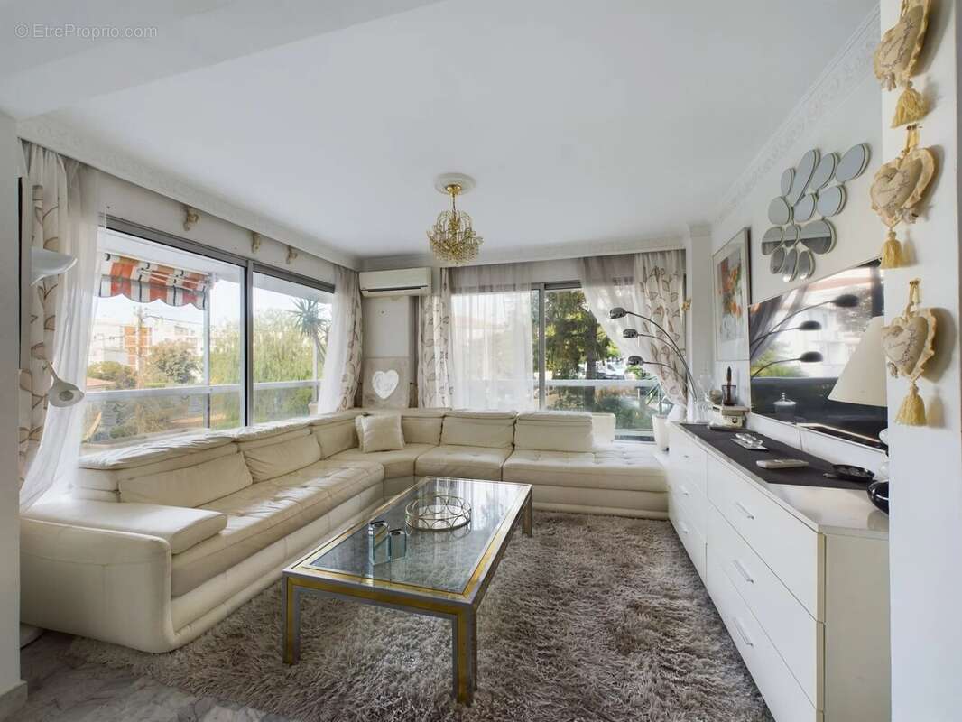 À vendre : appartement 3 pièces avec grande terrasse et piscine - photo 4