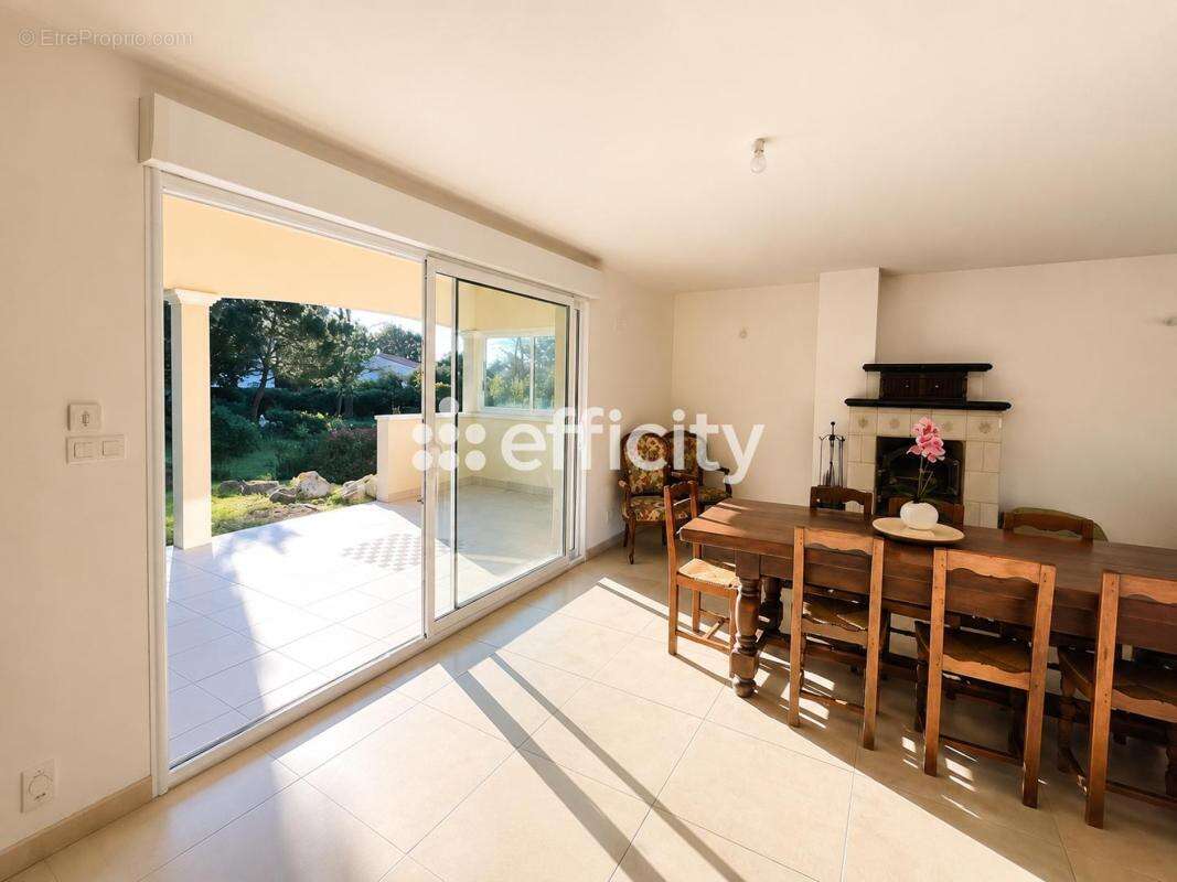 Maison 134 m² à Meschers-Sur-Gironde  - photo 4