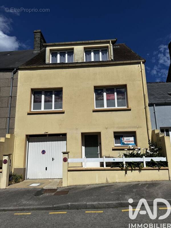 Photo 1 - Maison à BRETTEVILLE
