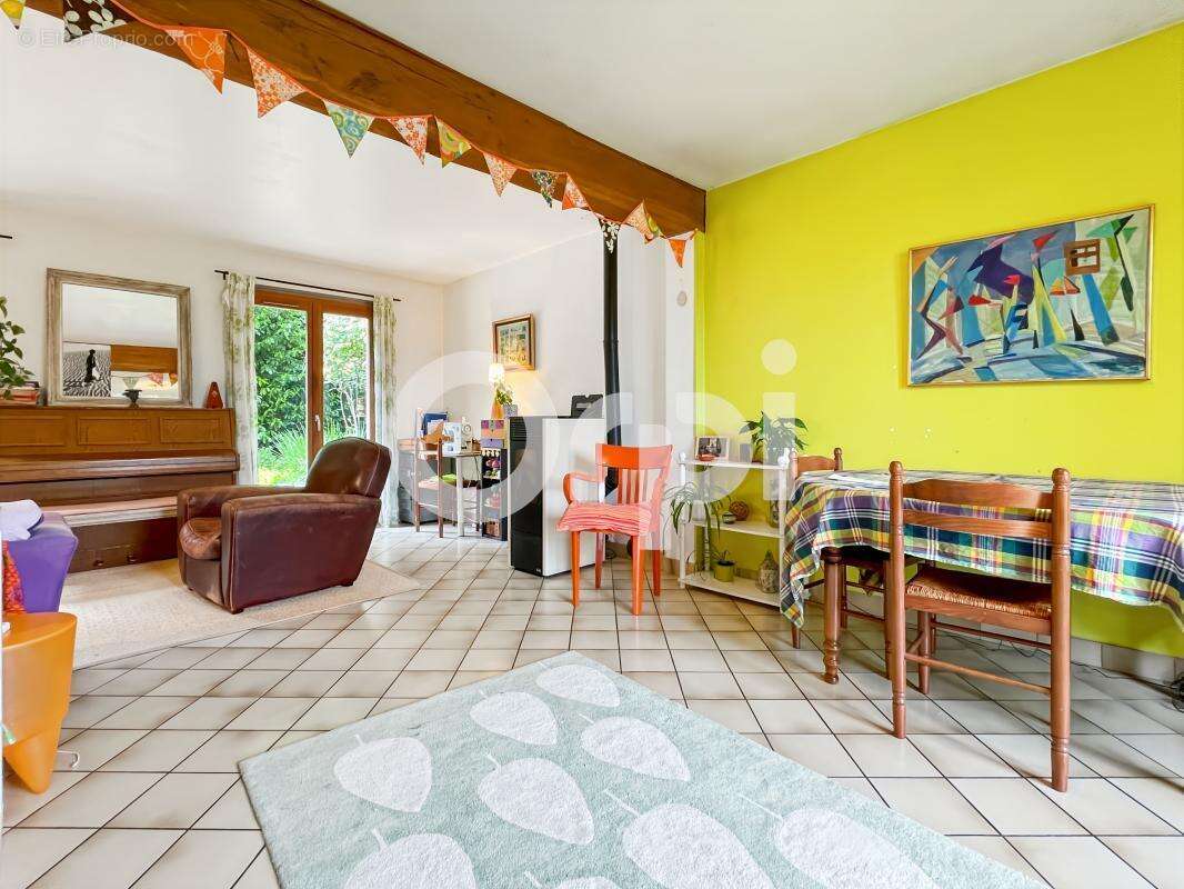 Maison à ANGERVILLE-LA-CAMPAGNE