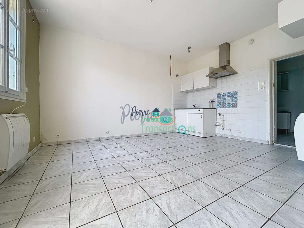 Maison 64 m² à Lillebonne  - photo 2