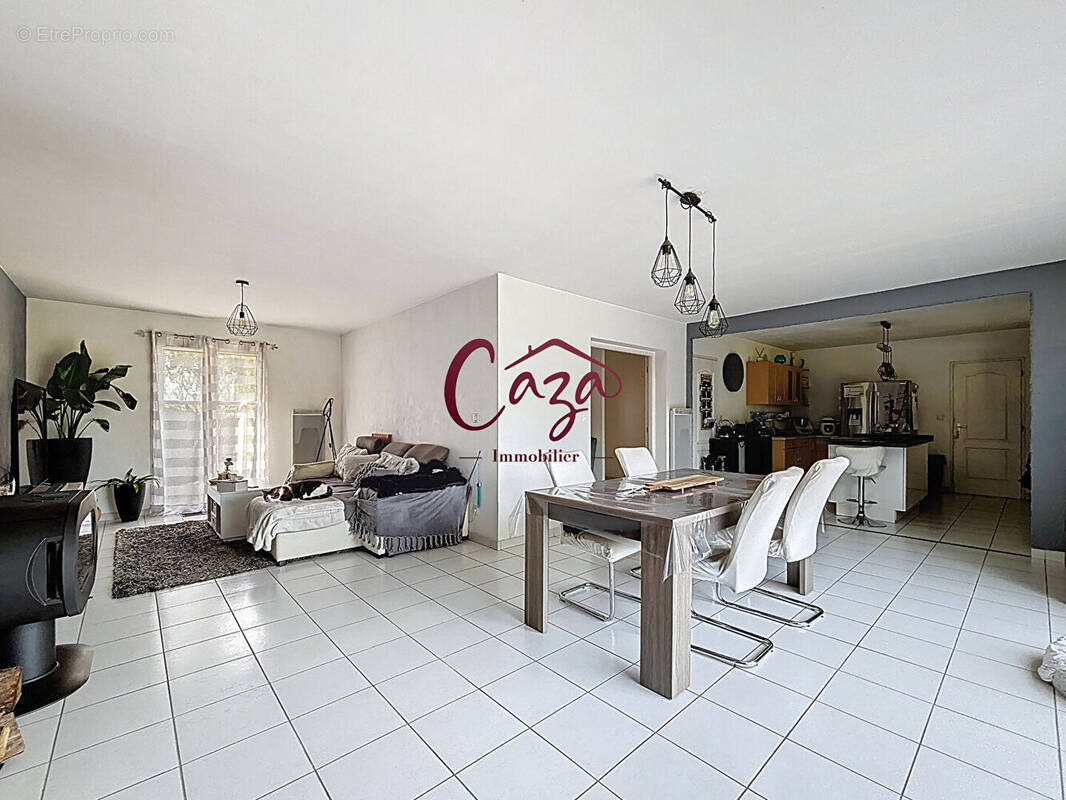 Maison à SAINT-QUENTIN-DE-BARON