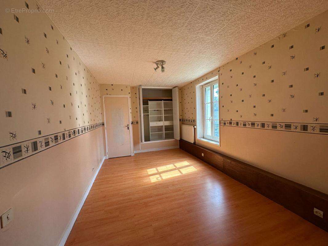Maison de bourg  de 123 m² à Vicq sur Nahon (36600) - photo 11