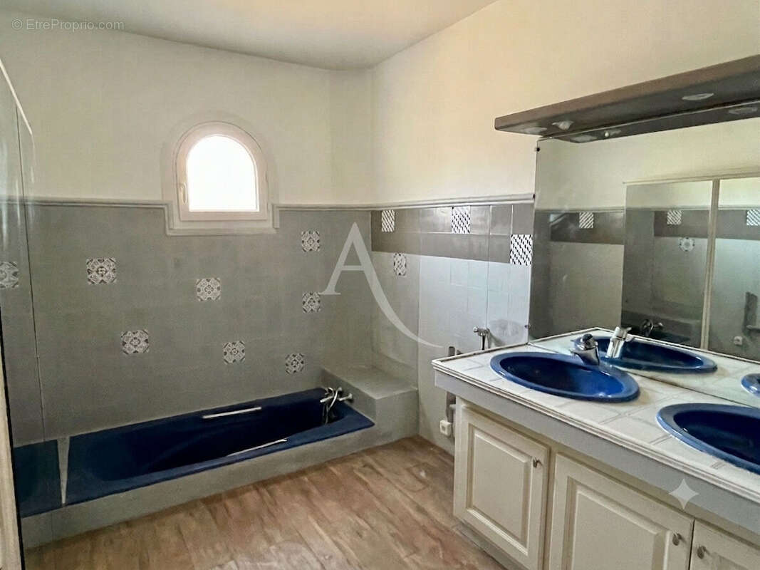 Maison Cestas 6 pièce(s) 175 m2 - photo 6