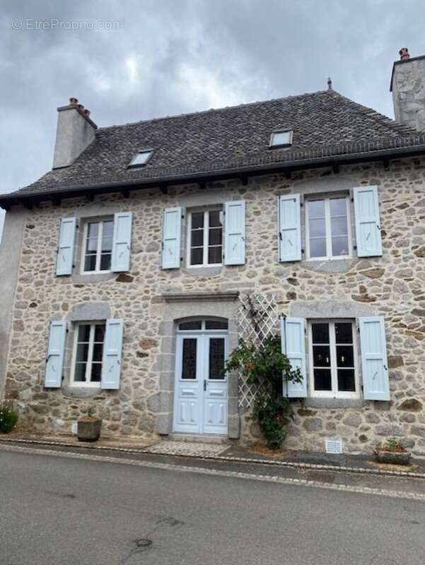 Maison à JUNHAC