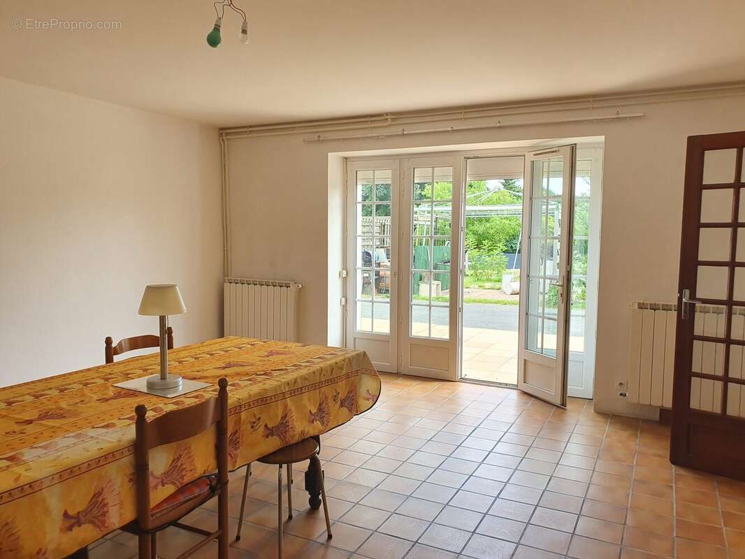 Maison à EPARGNES