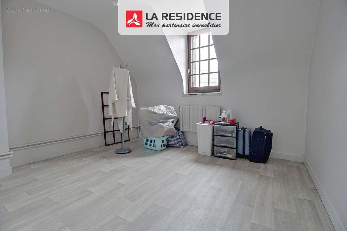 Maison à SAINT-ETIENNE-DU-ROUVRAY