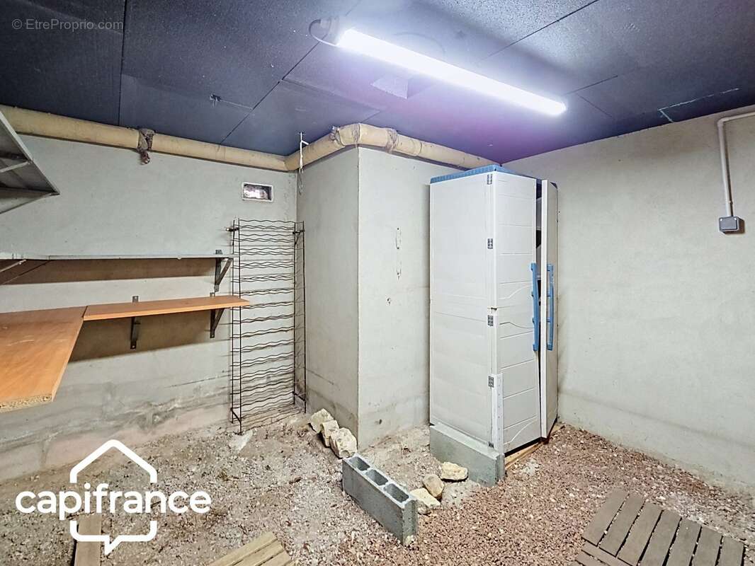 Maison sur sous-sol 121 m² – 5 chambres – terrain clos 1 305 m² – Saint-Jacques-de-Thouars, proximité immédiate de Thouars - photo 14