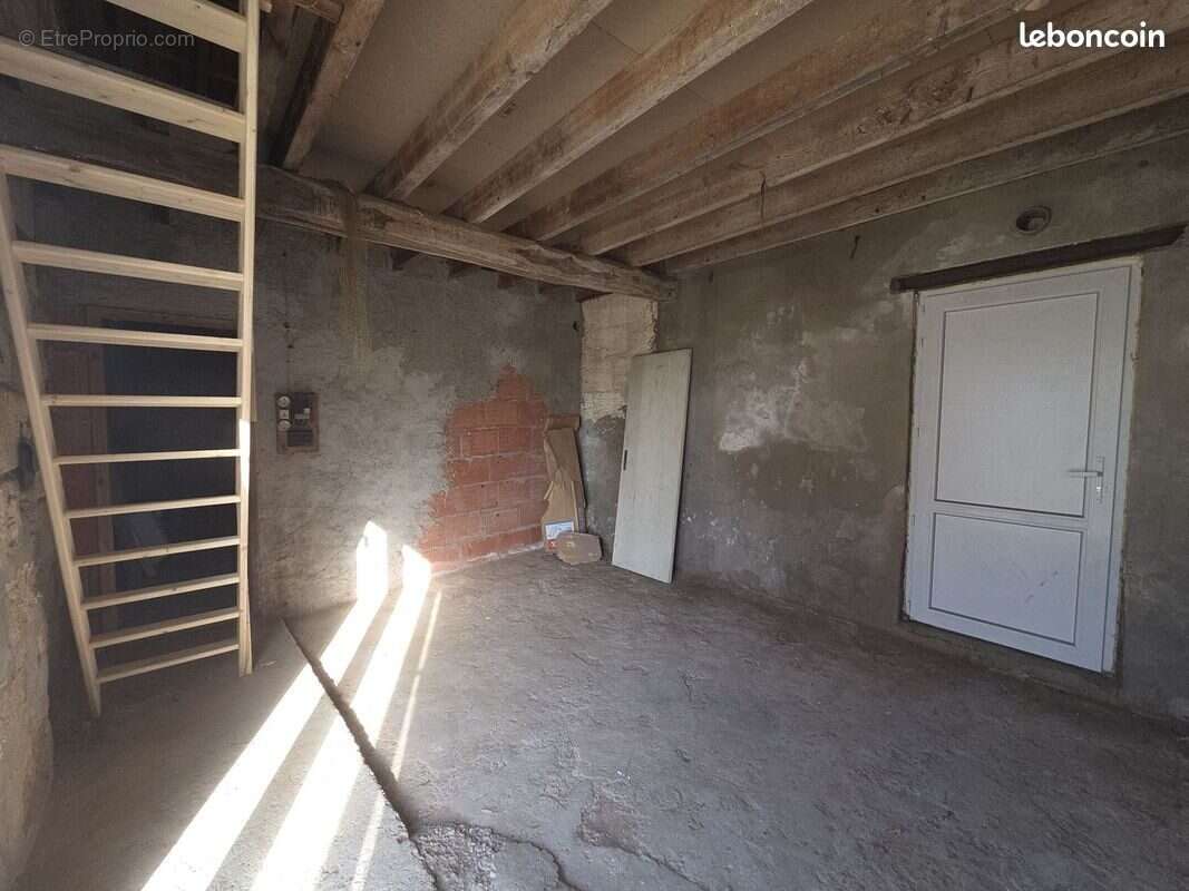 Maison à LES BILLAUX