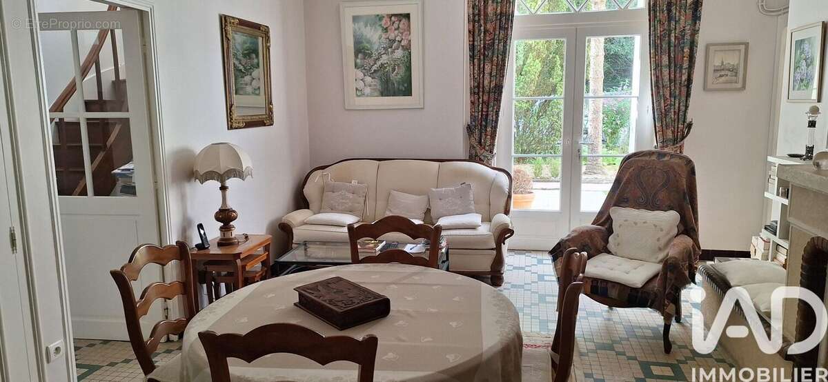 Photo 9 - Maison à AZAY-LE-FERRON