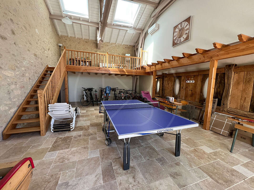 Maison à VILLEFRANCHE-DE-LONCHAT