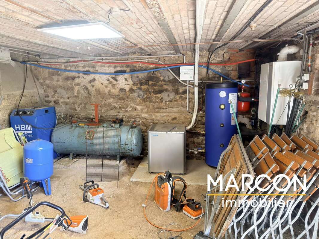 Maison à CHATELUS-MALVALEIX