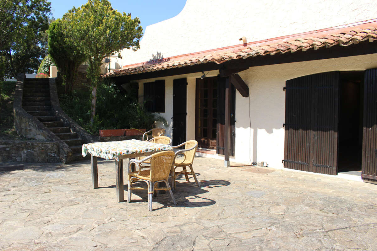 Maison à BORMES-LES-MIMOSAS