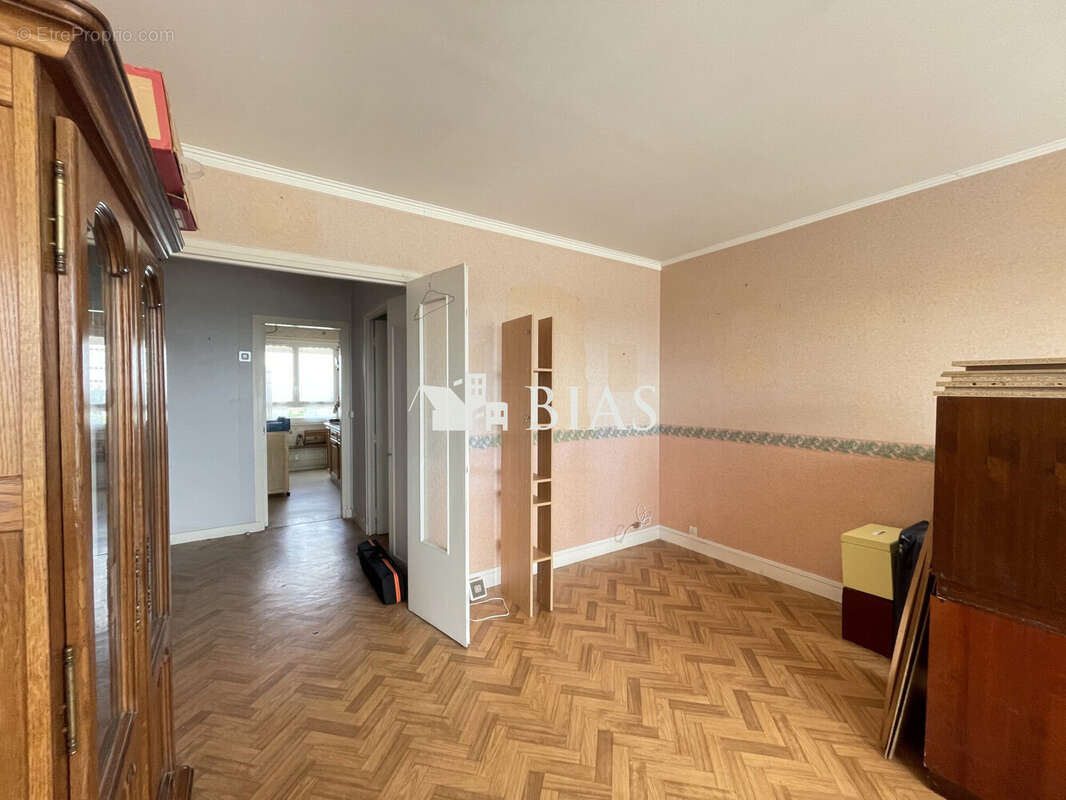 Appartement 74 m² à Lisieux  - photo 3