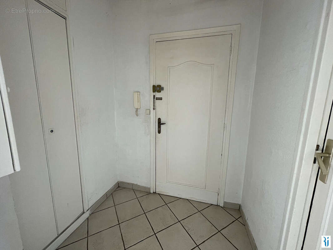 ROUEN ? Proximité des quais ? Appartement 2 pièces avec balcon - photo 7