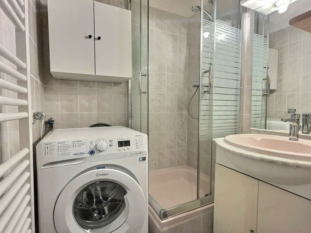 Appartement à LA LONDE-LES-MAURES