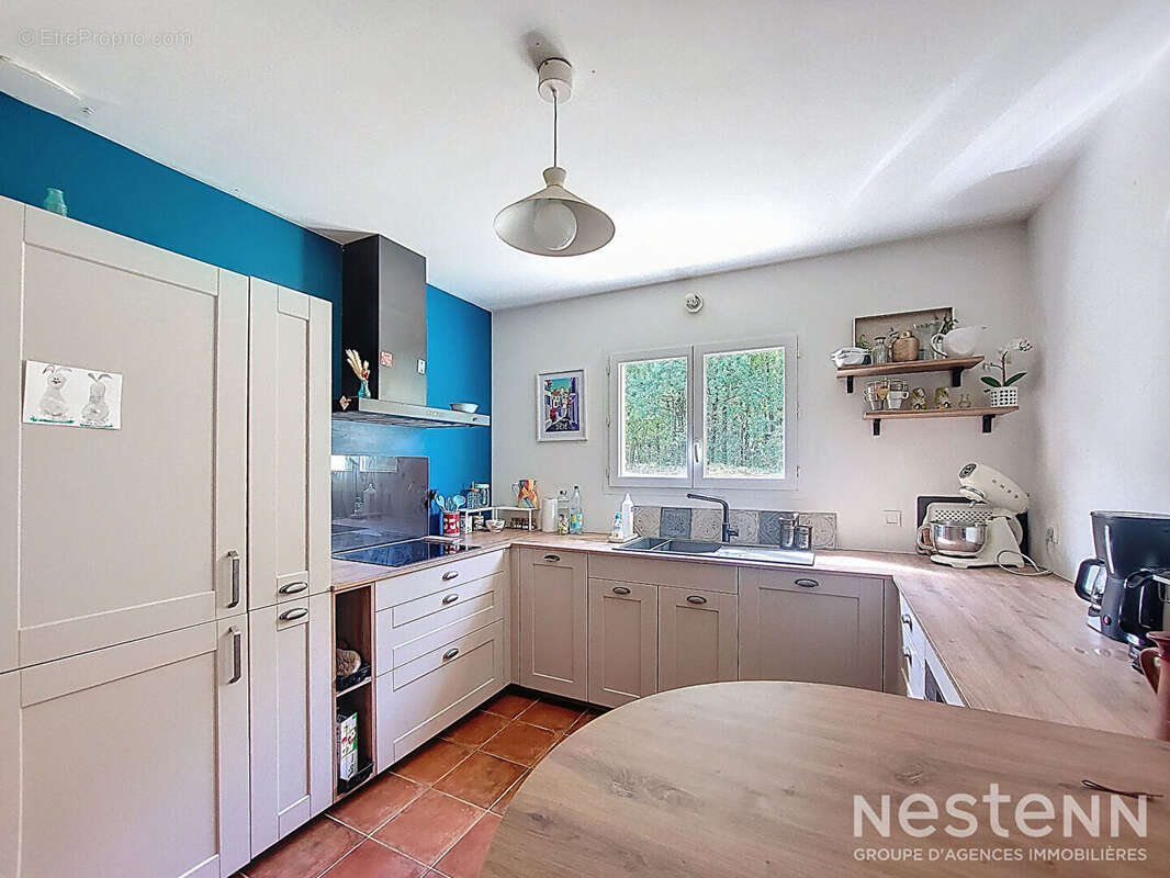 À vendre : Maison contemporaine de 153 m² avec demi-sous-sol à Gondrin, sur terrain de 3500 m² - photo 9