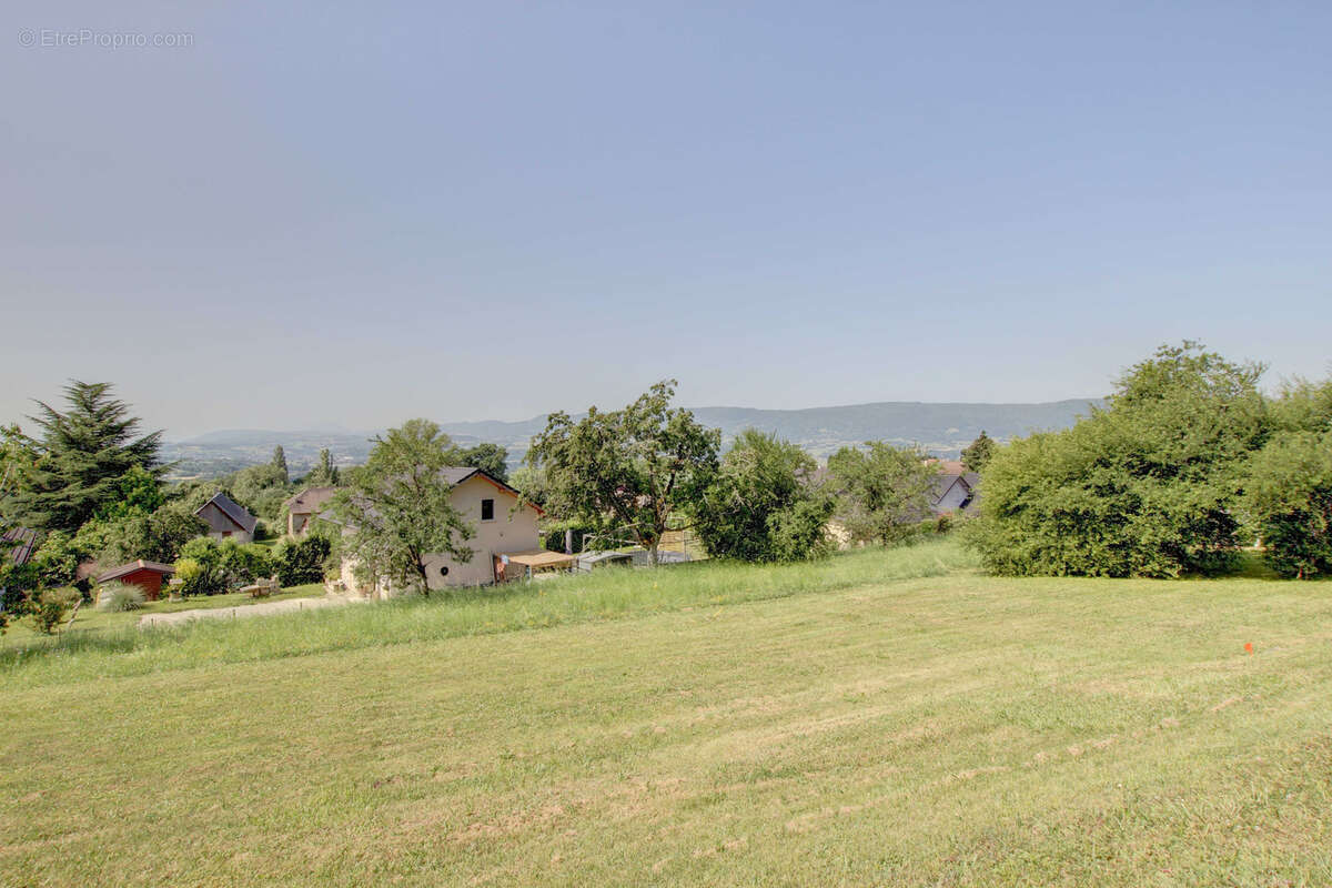 Terrain à SAINT-EUSEBE