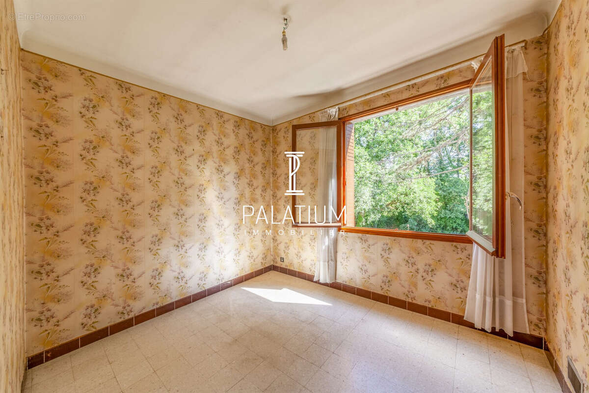Maison 150 m² à Greoux-Les-Bains  - photo 9
