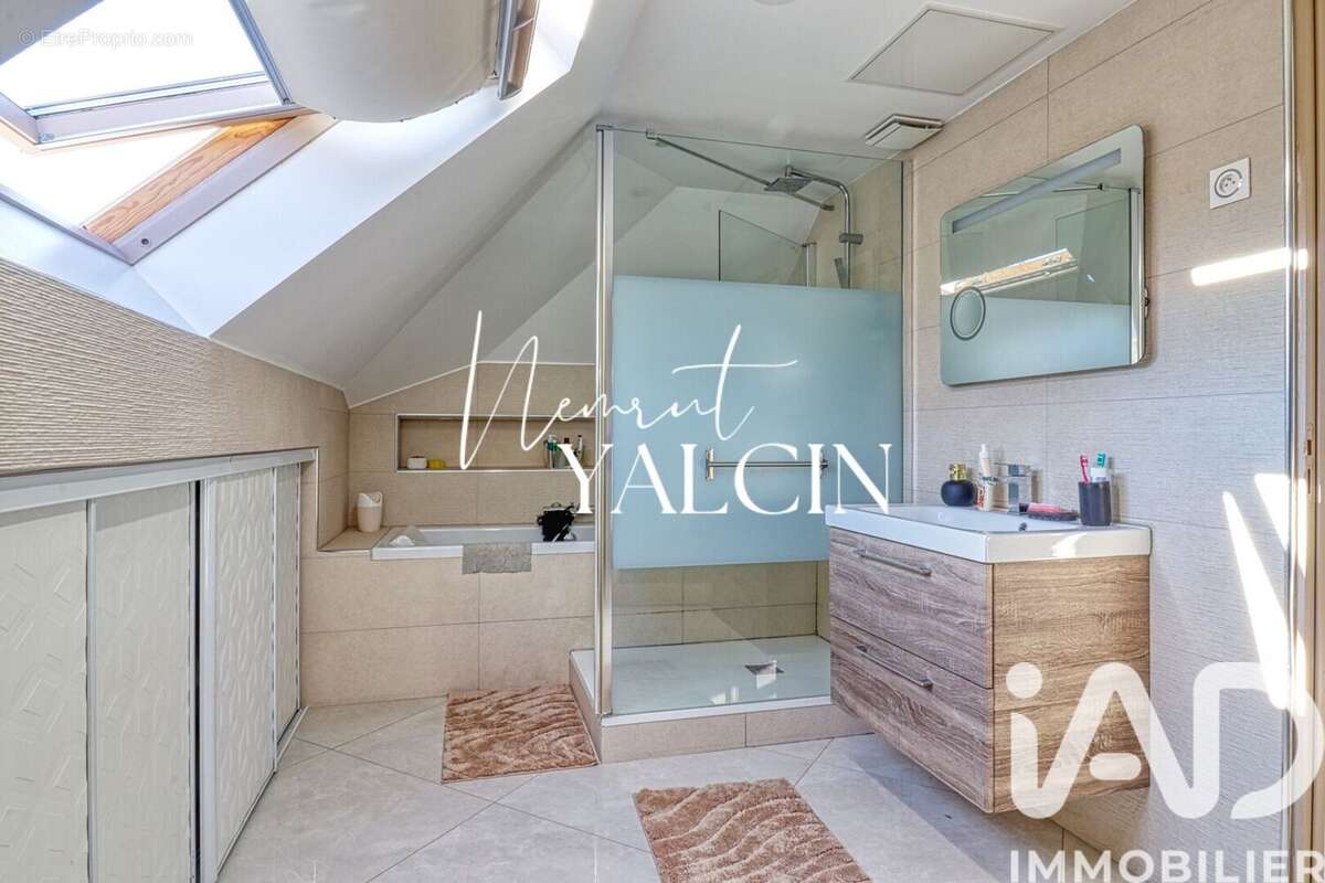 Photo 8 - Maison à ATTAINVILLE