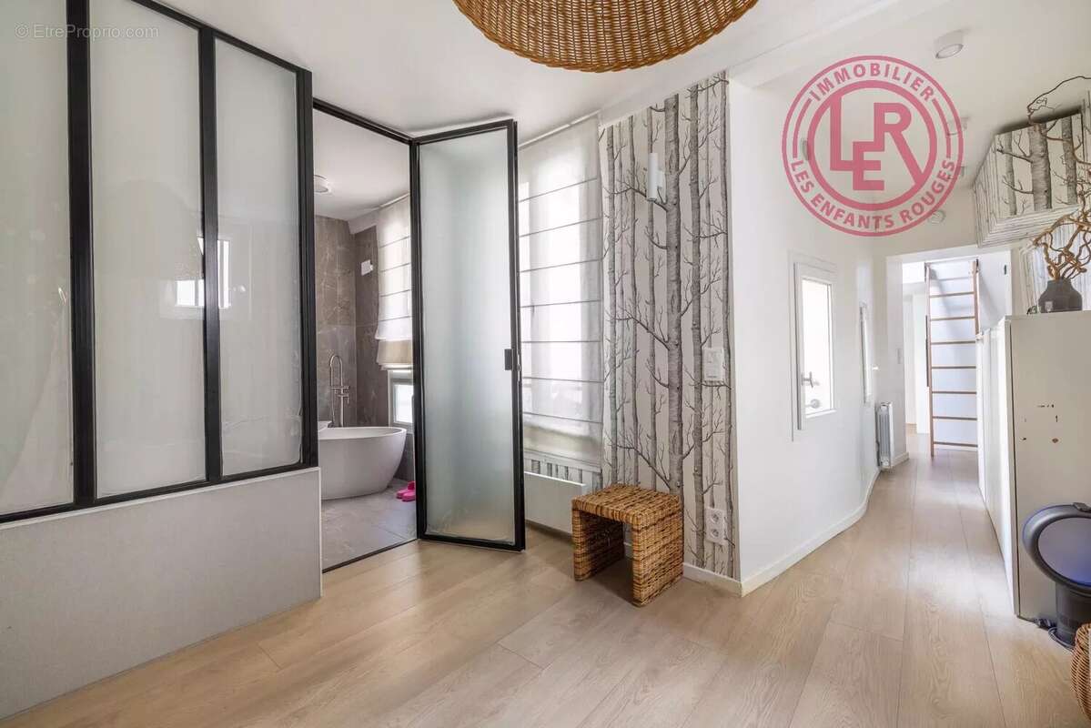 Appartement à PARIS-4E