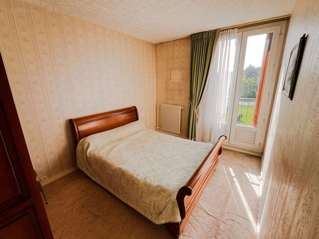 Photo 6 - Appartement à SAINT-GERMAIN-LES-ARPAJON