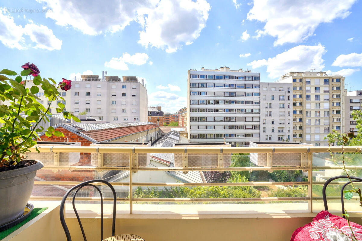 Appartement à PARIS-20E