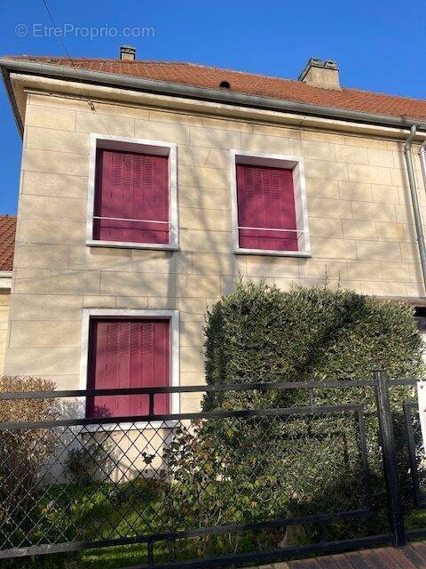 Maison à LE BLANC-MESNIL