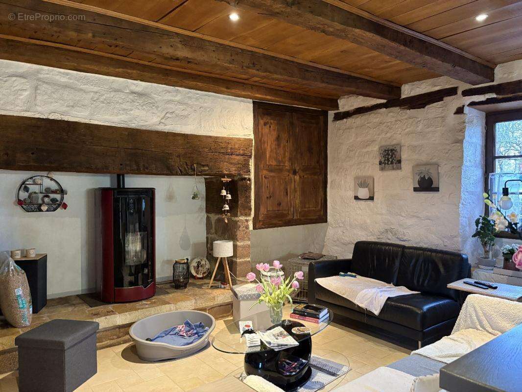 Maison à SEGONZAC