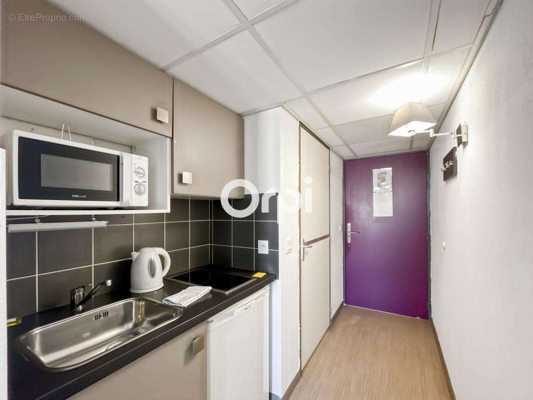 Appartement à MARSEILLE-4E