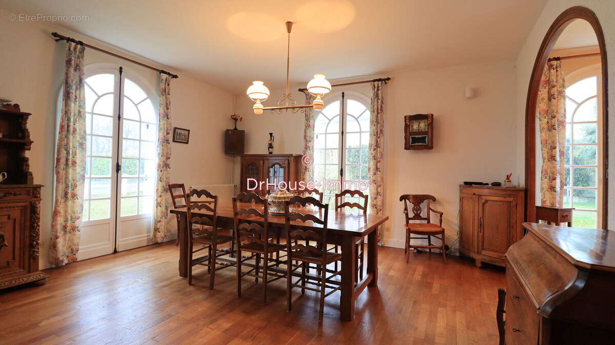 Maison à LE HAILLAN