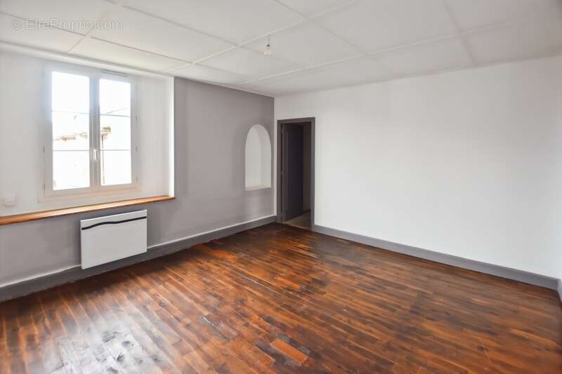 Appartement à ANTULLY