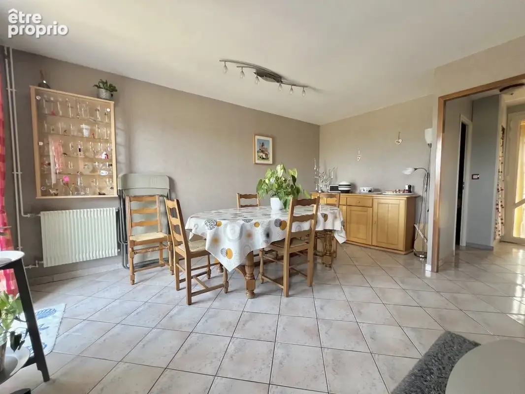 Charmante maison mitoyenne de 4 pièces avec garage et terrasse - Mions - photo 5