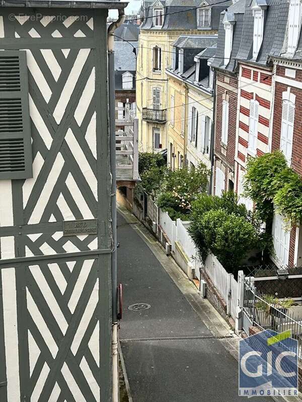 Appartement à TROUVILLE-SUR-MER