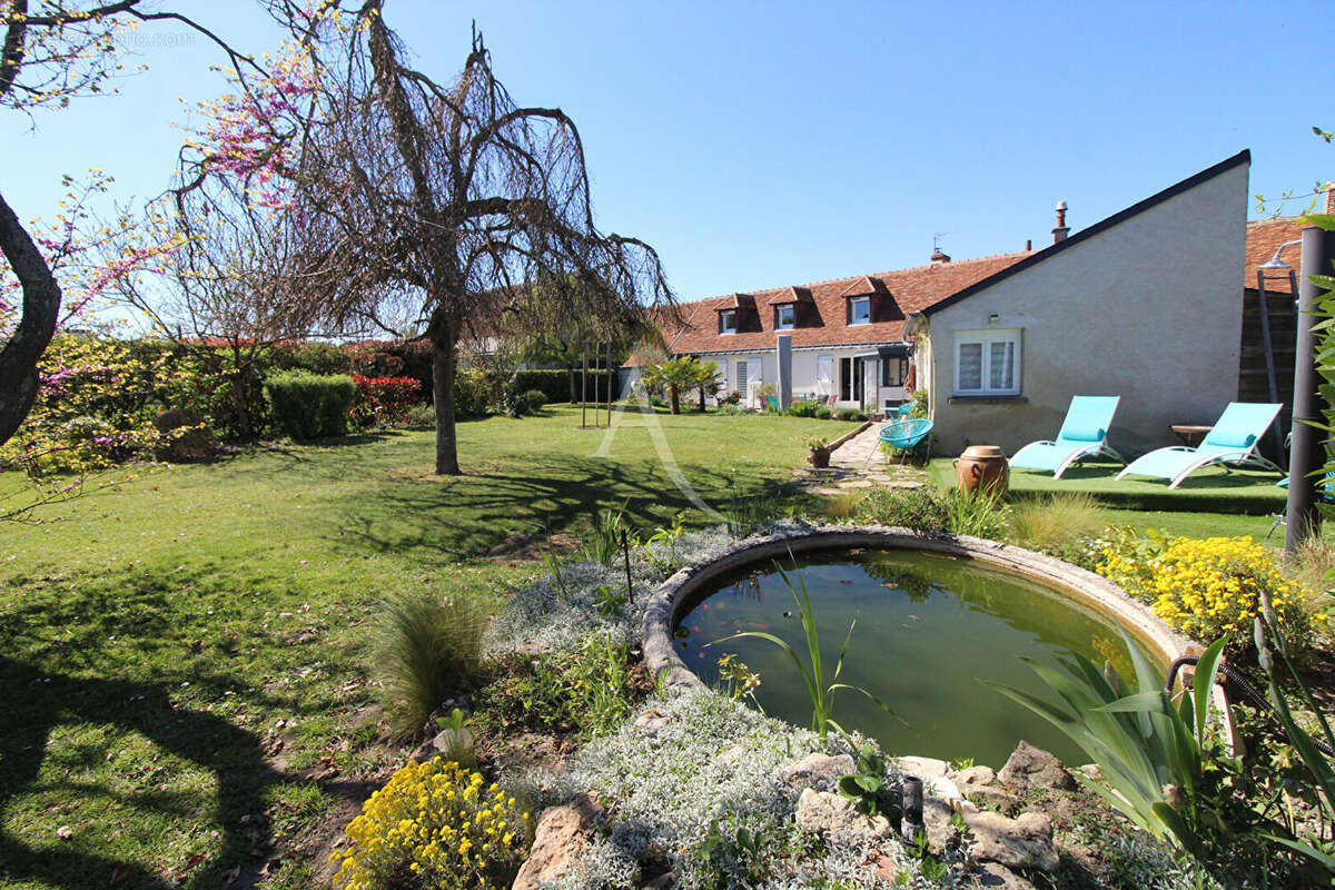Maison à BLERE